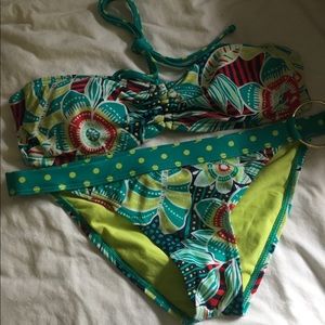 Billabong Bikini Swimsuit Set Large